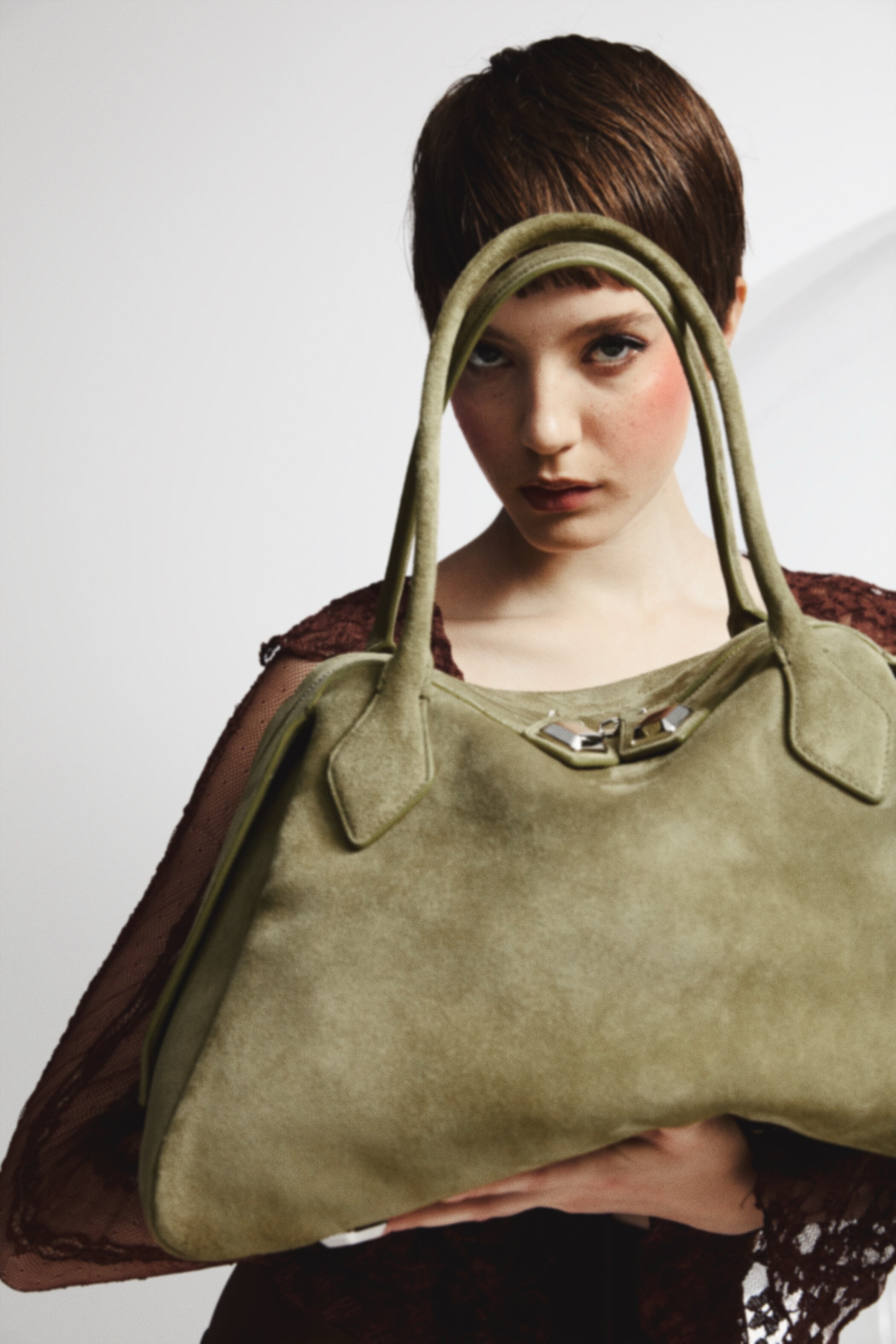 Un'architettura surreale dell'incontro.