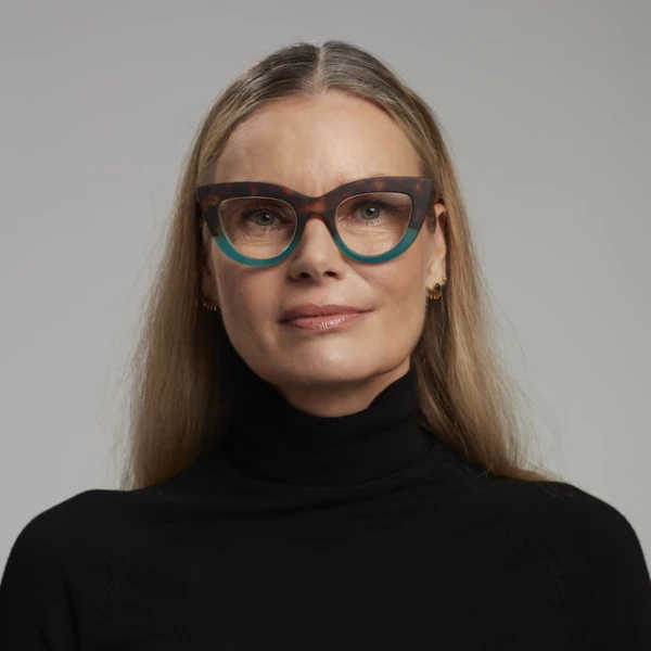 reading-glasses-okkia-eyewear