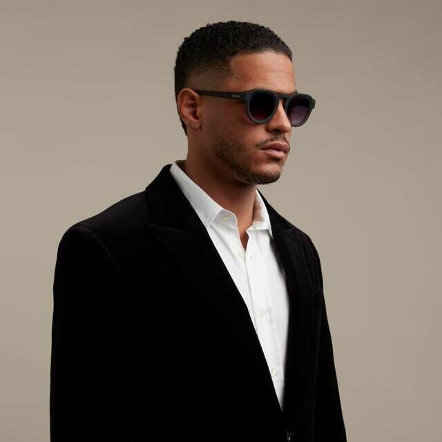 Zeno Sunglasses lens color black gradient color black with three