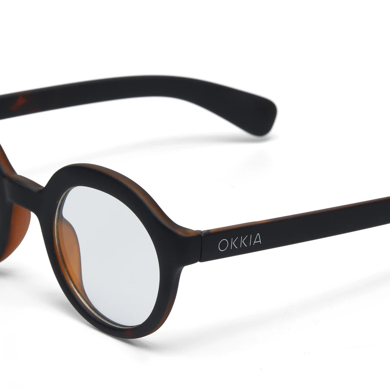 OKKIA Reading Lauro reading Round Havana Black